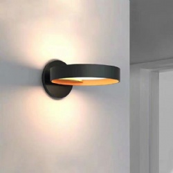 Wall lamp